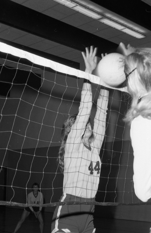 1979 Volleyball Action 02