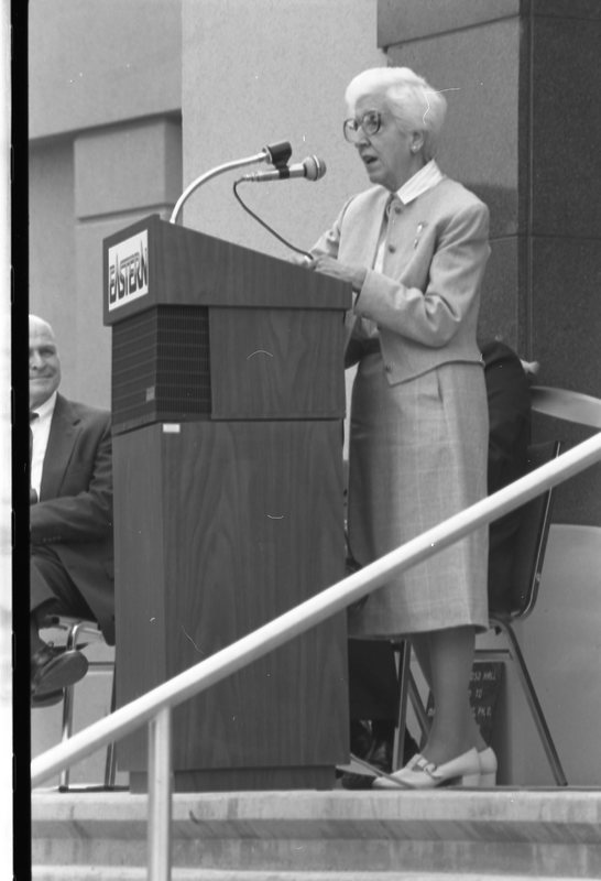 1990 Loso Hall Dedication 01
