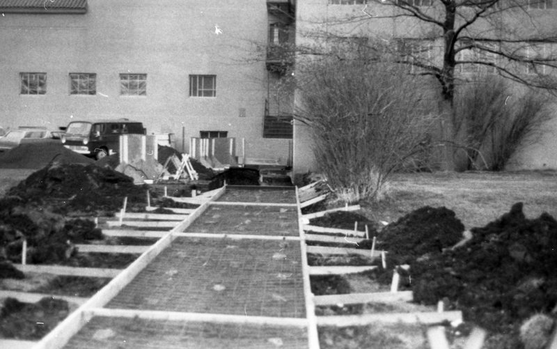 1980 Pierce Library Ramp Construction 02