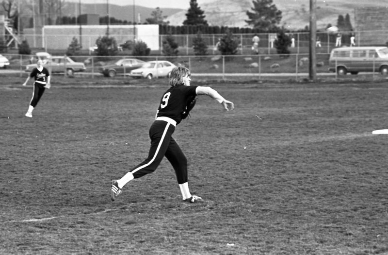 1982 Women's Softball Game - EOSC vs. EWU 17