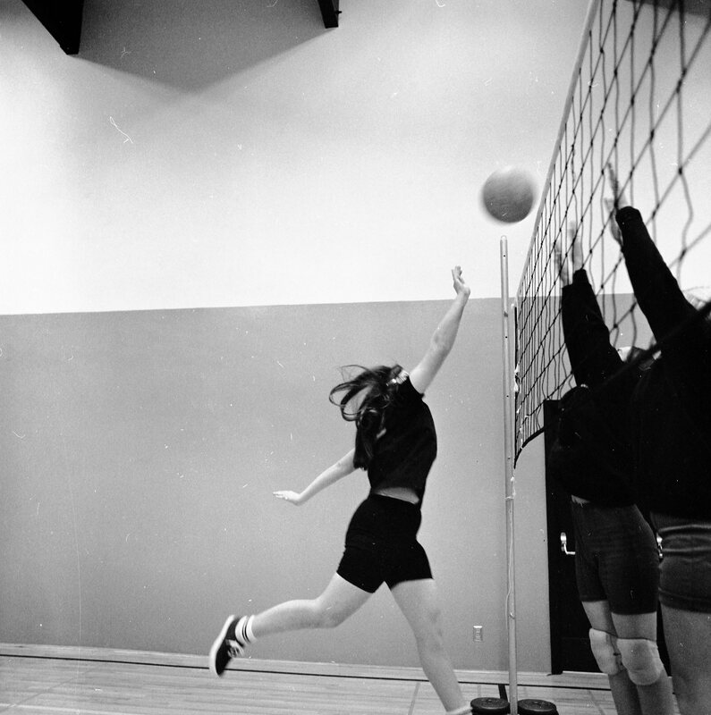 1972 Volleyball Action 11