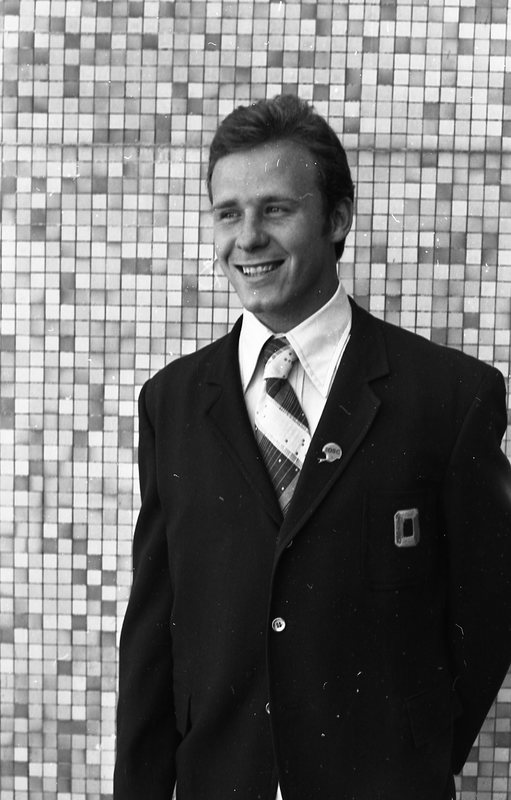 1982 Football Player, Portraits 122