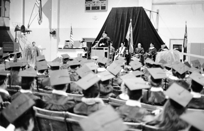 1983 Graduation 29
