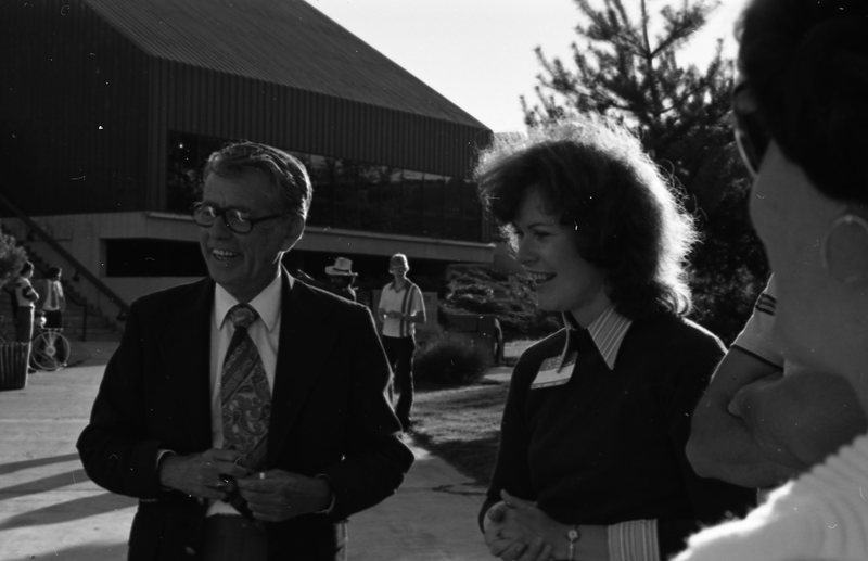 1980 New Student Week, Employees 03