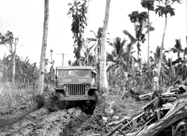 Leyte, Jeep in Mud 1