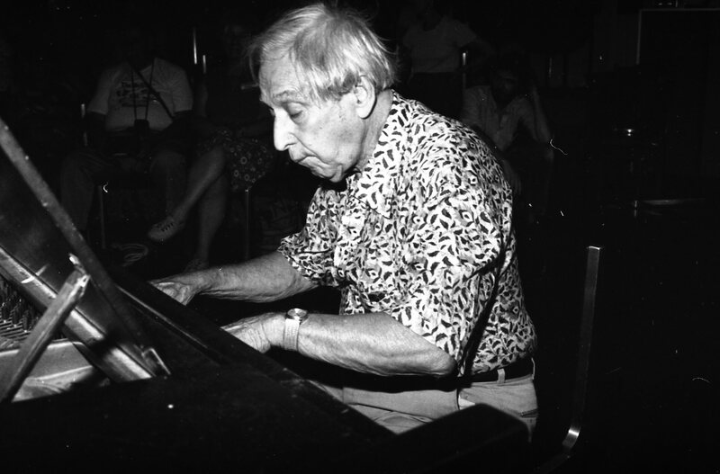 1985 Elderhostel Program, Piano 06