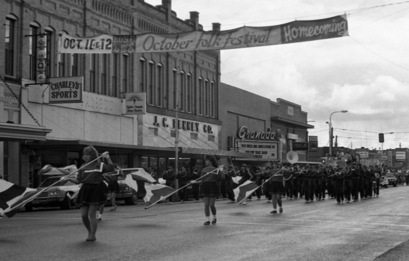 1985 Octoberfest Parade, McLoughlin Union High School Marching Band 01