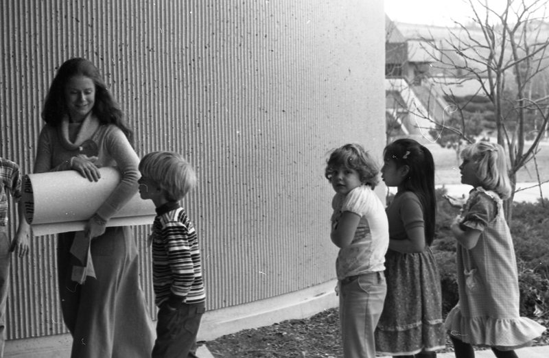 1979 Ackerman Elementary Walking 05