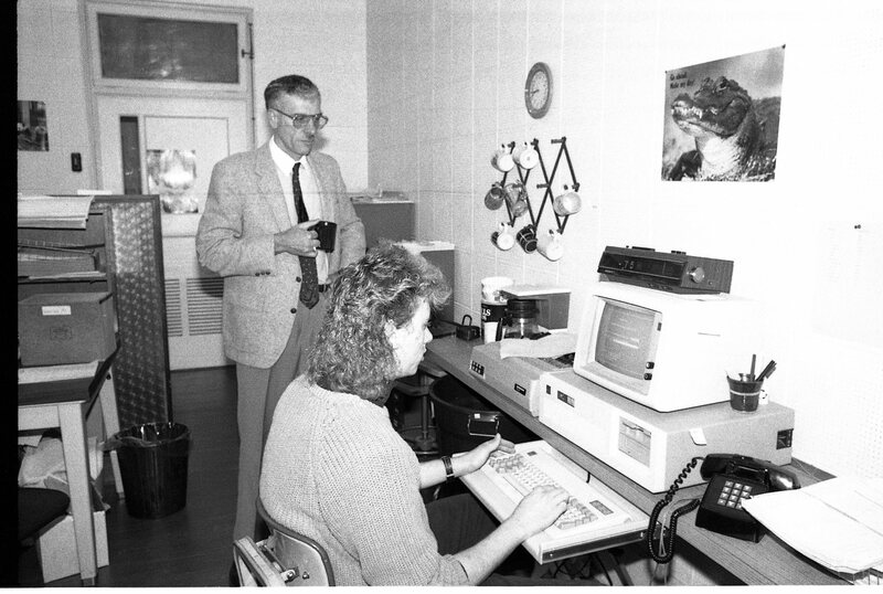 1991 Employees, Financial Aid 02