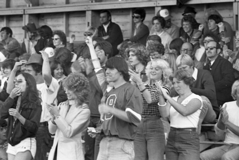 1977 Football Fans 10