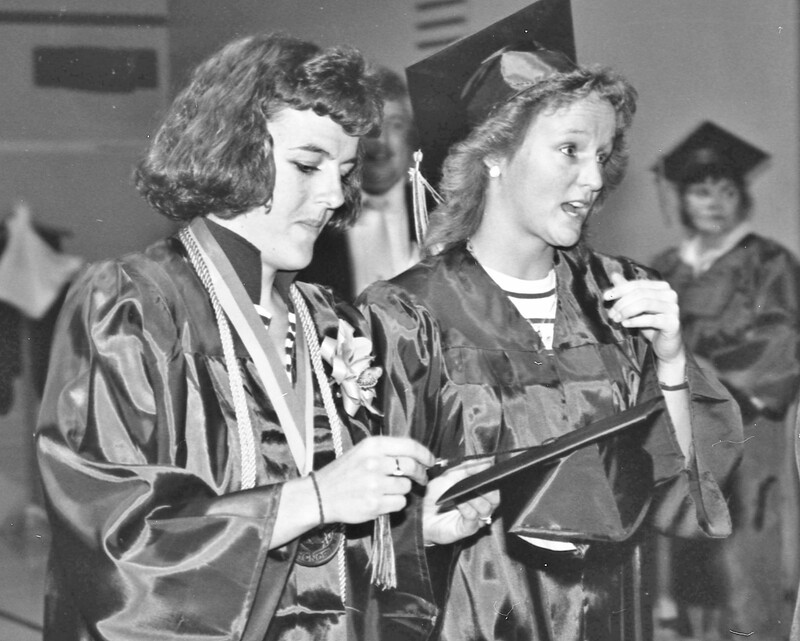 1989 Graduates 09