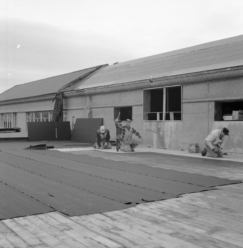 1971 Walter M. Pierce Library Remodel, Roofing 06