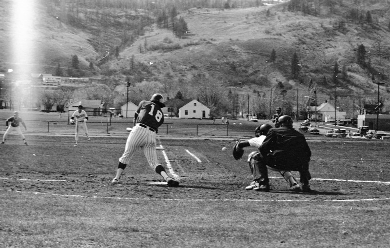 1974 Baseball Action 22