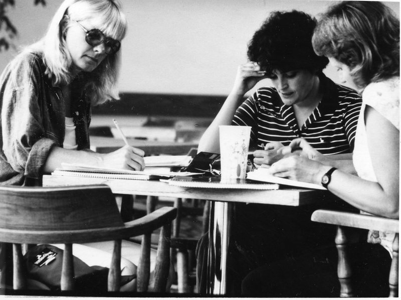 1986 Students, Studying