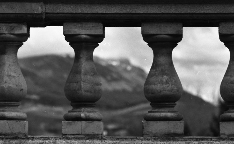 1978 Grand Staircase Railing 3
