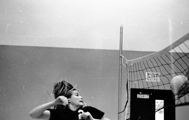 1972 Volleyball Action 01