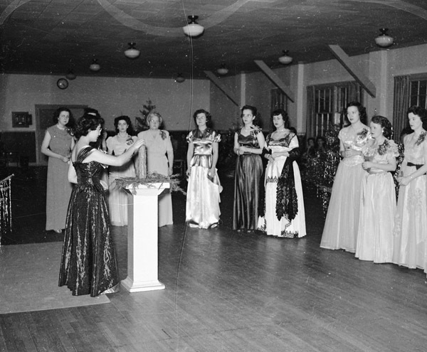 1950 Yule Candlelight Hour 3