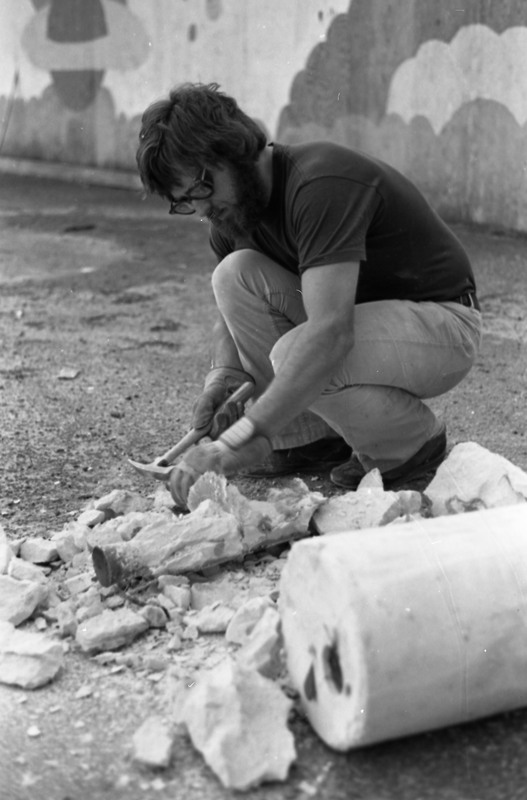 1977 Sculpture Class, Breaking Molds 13