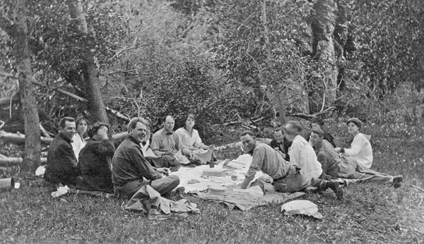 Reuter Group-Q, Picnic 7