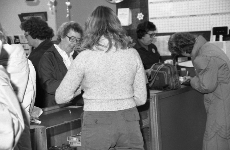 1986 Hoke Hall Bookstore 01