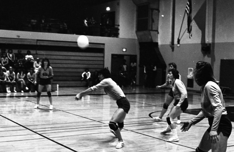 1981 Volleyball Action 22