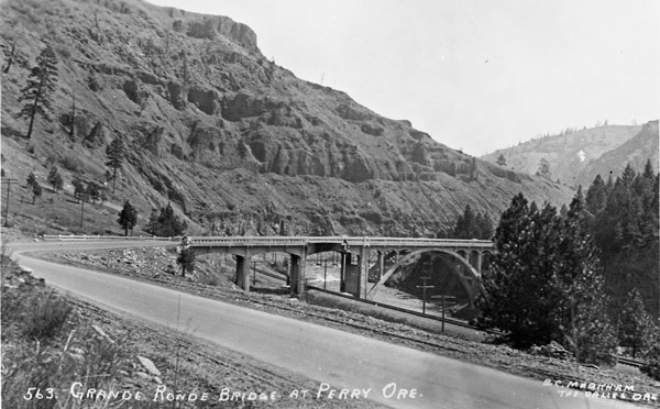 Perry, Grande Ronde Bridge 1