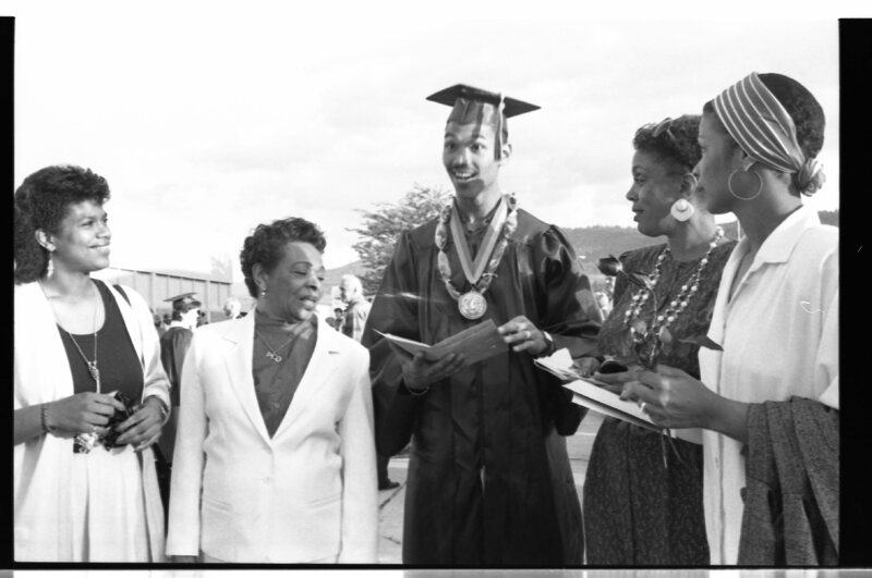 1989 Graduate with Family 21