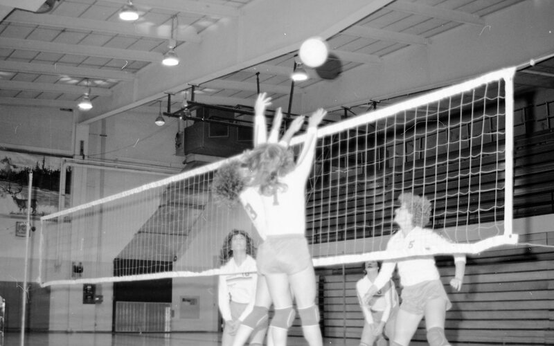 1982 Volleyball Action 12