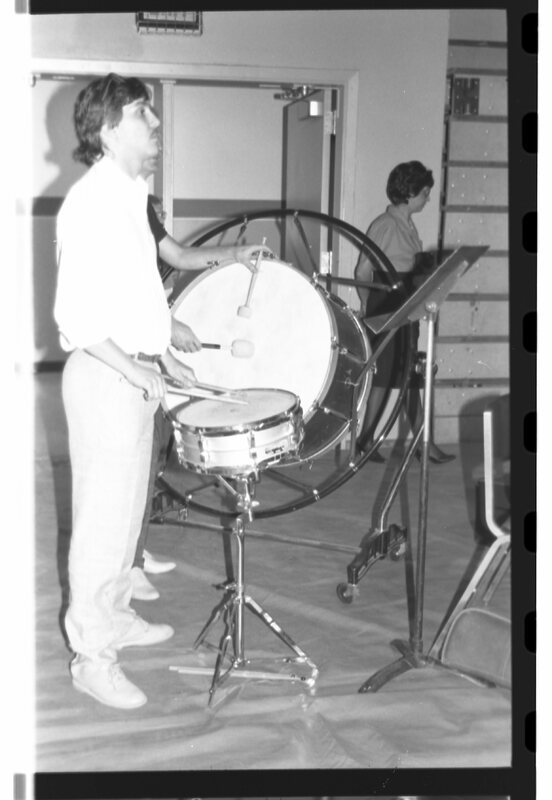 1989 Graduation, Band 01