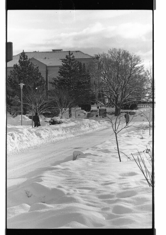 1988 Inlow Hall in Winter 02
