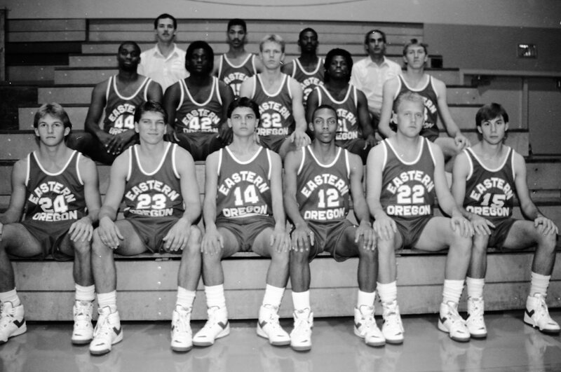 1987 Basketball Team 09