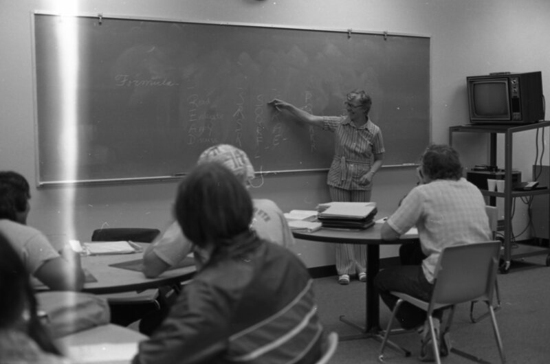 1976 Classroom, Education 03