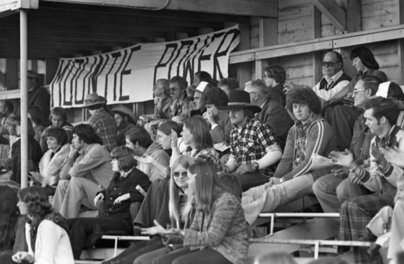 1977 Football Fans 06