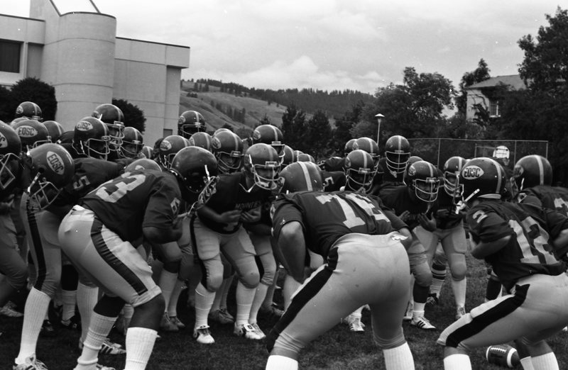 1980 Football, Pregame Warm-ups 02