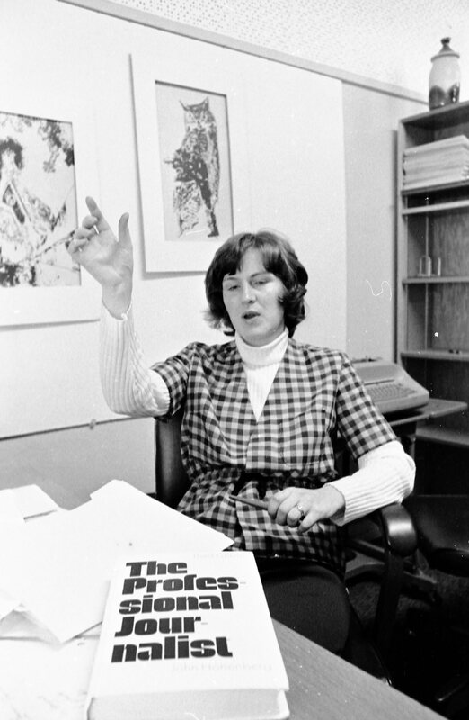 1974 Employee, Unidentified Woman B 03