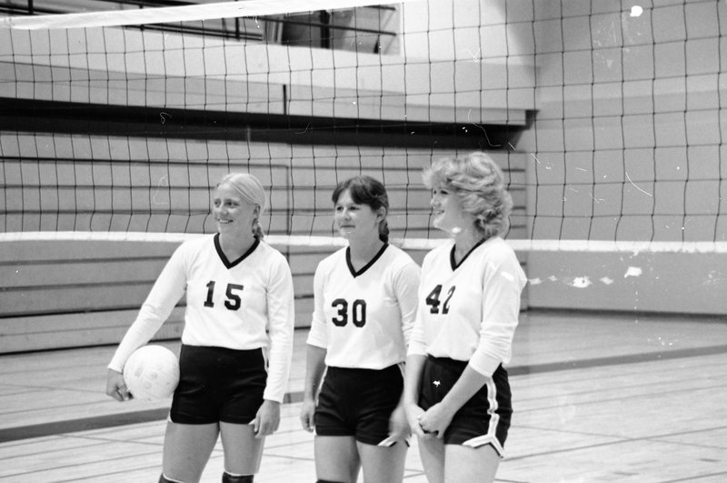1980 Women's Volleyball Players 24