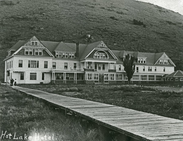 Hot Lake Hotel
