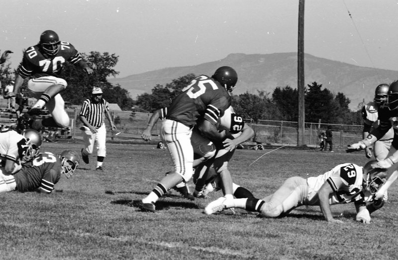1974 Football Action 02