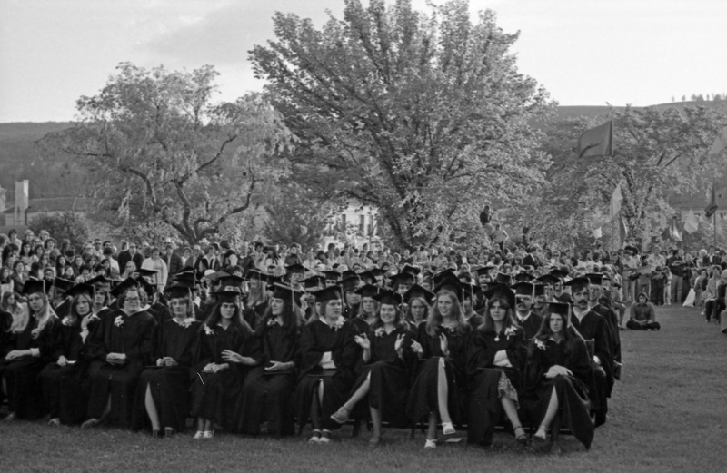 1976 Graduation 26