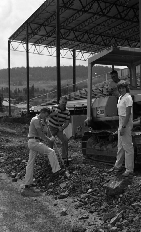 1984 Stadium Construction 09