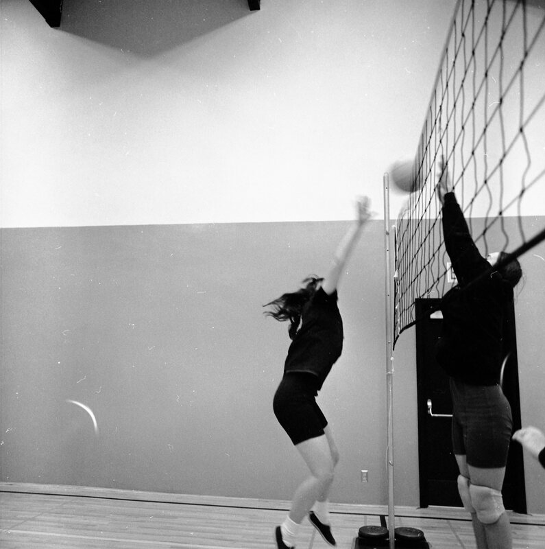 1972 Volleyball Action 16