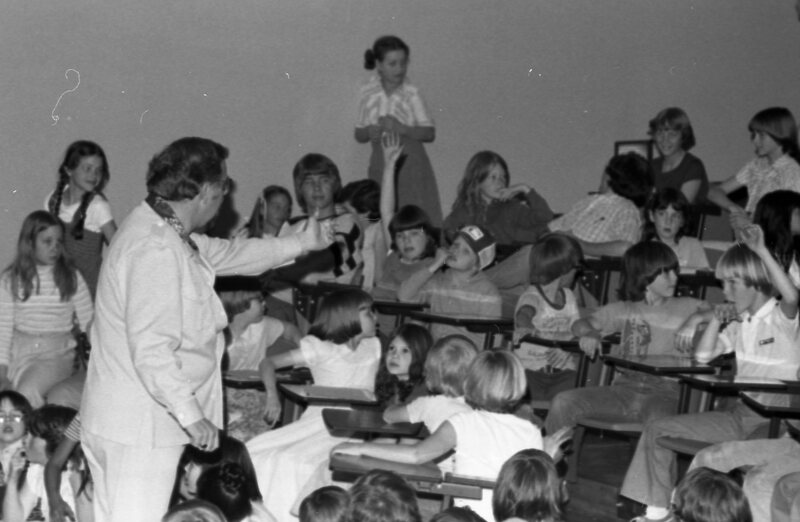 1979 Ackerman Elementary School, Reading 06