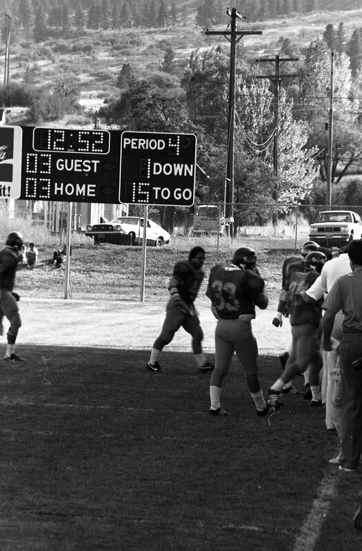 1985 Football Sideline 04