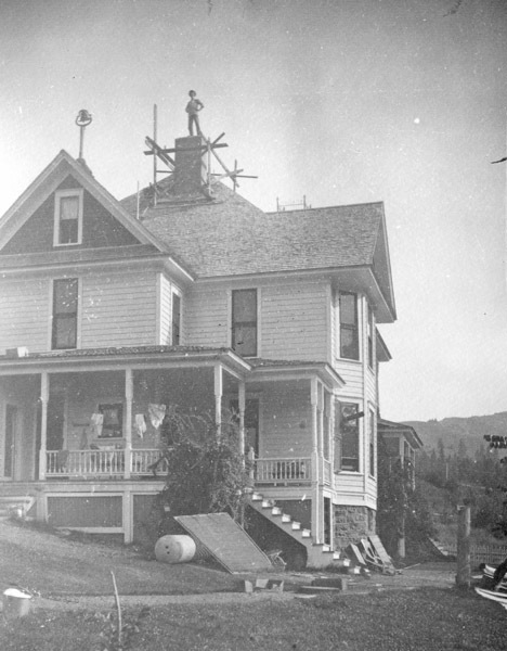 La Grande Home, Chimney 4