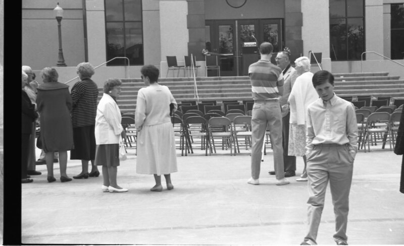 1990 Loso Hall Dedication, Guests 14