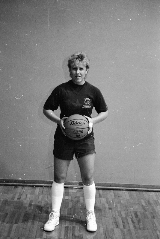 1985 Women's Basketball Players, October Portraits 07