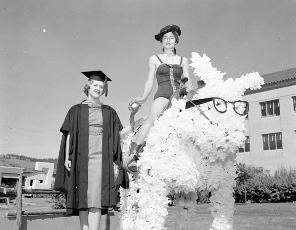 1958 Parade, Alumni Float 2