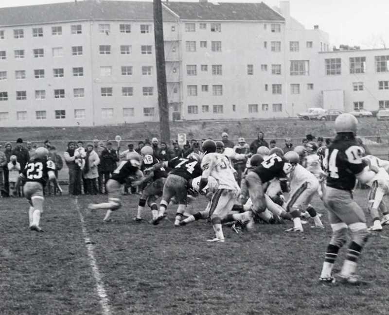 1976 Football Action 06