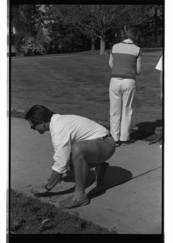 1989 Employees, Planting 03