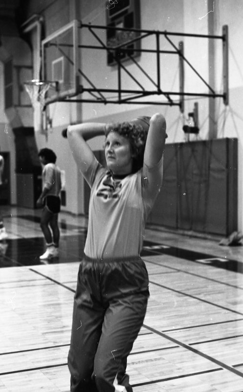 1981 Women's Basketball Player, Susan Howard 07